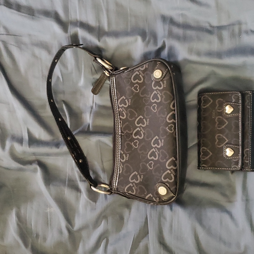 Guess black and gray hearts small shoulder bag & wallet set